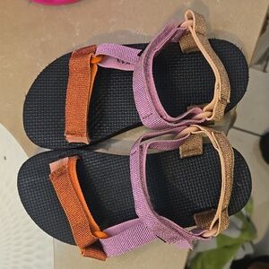 Kids Teva Midform sandles Size 13